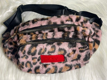 Load image into Gallery viewer, Rose leopard waist belt